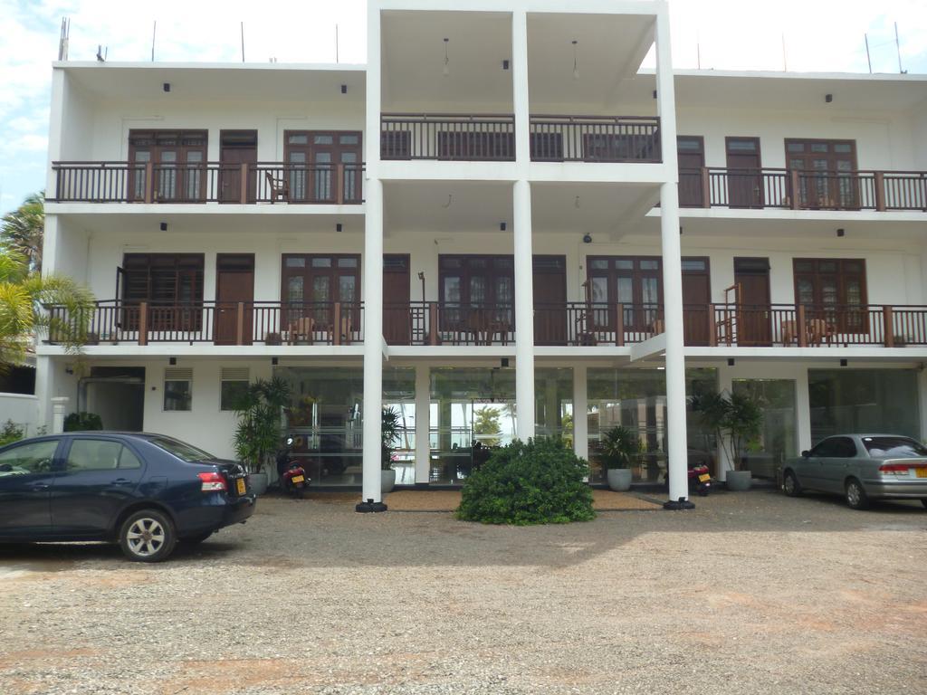Hotel Ocean View Cottage Hikkaduwa Exterior foto